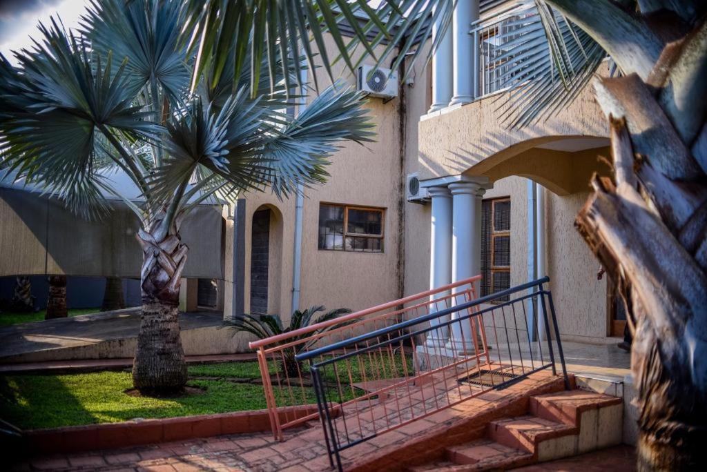 Tshedza Guest Lodge Louis Trichardt Bagian luar foto