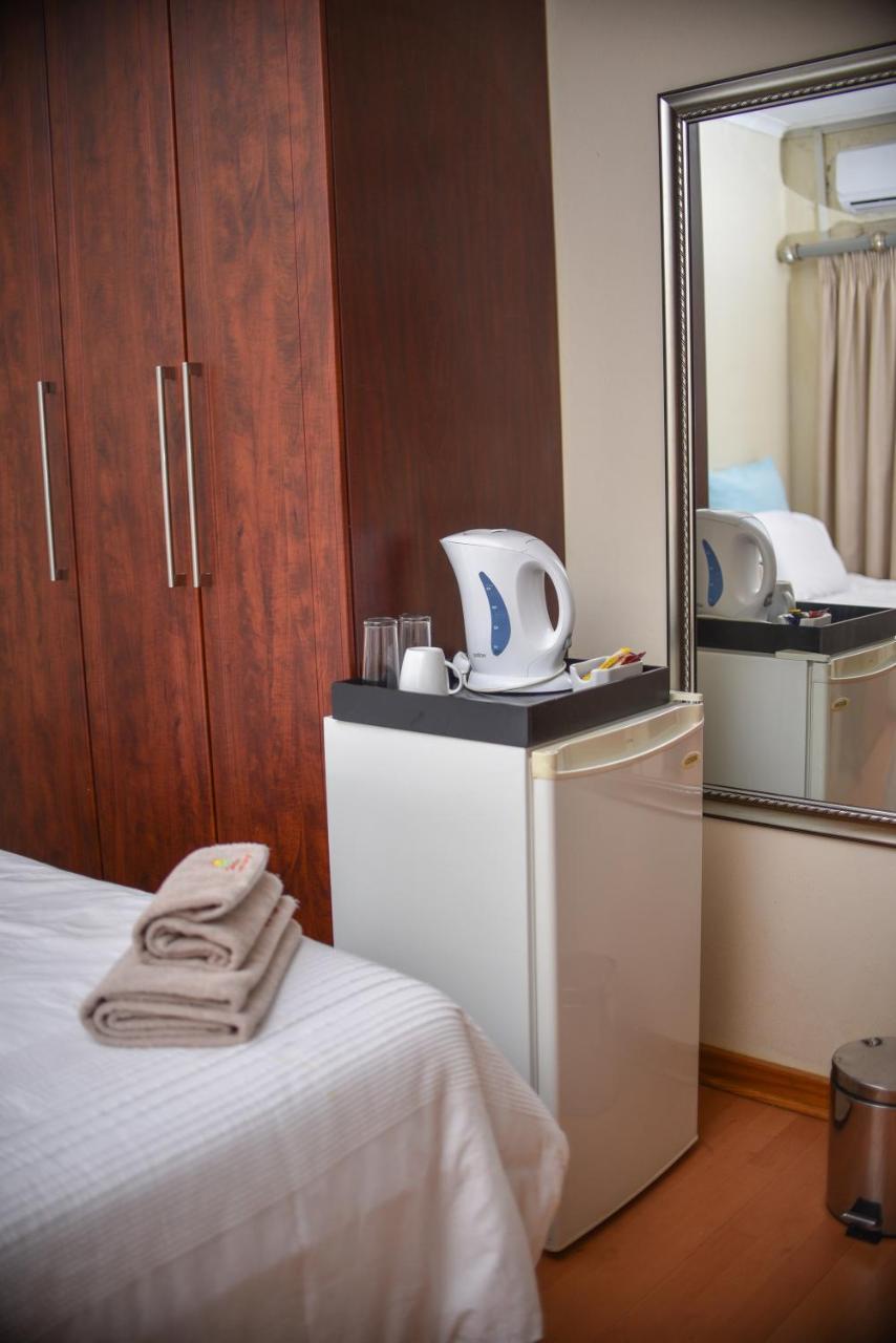 Tshedza Guest Lodge Louis Trichardt Bagian luar foto